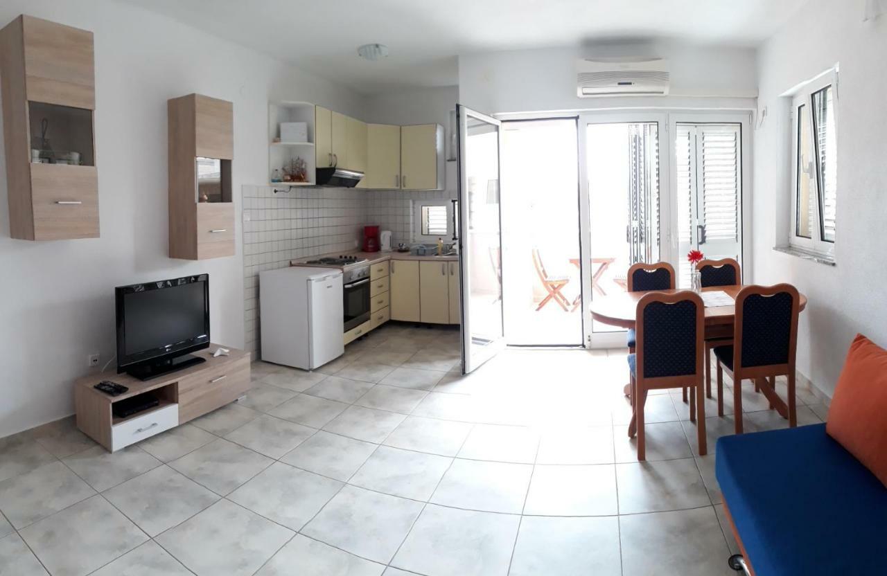 Apartments Golub Cesarica Exterior foto